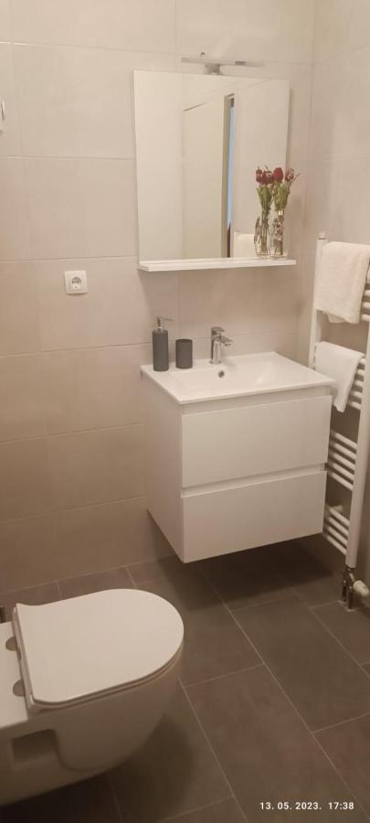 Apartments Pericic Podstrana Luaran gambar