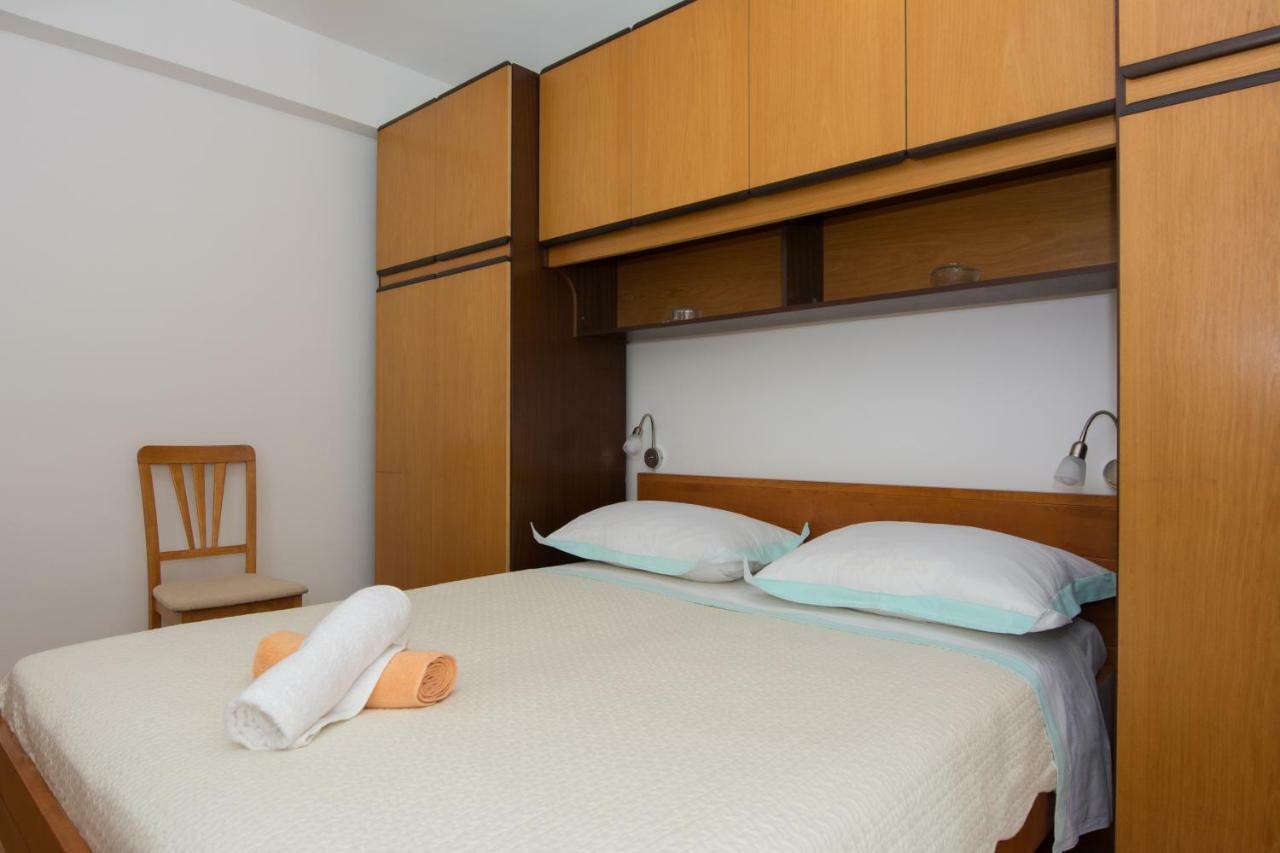 Apartments Pericic Podstrana Luaran gambar