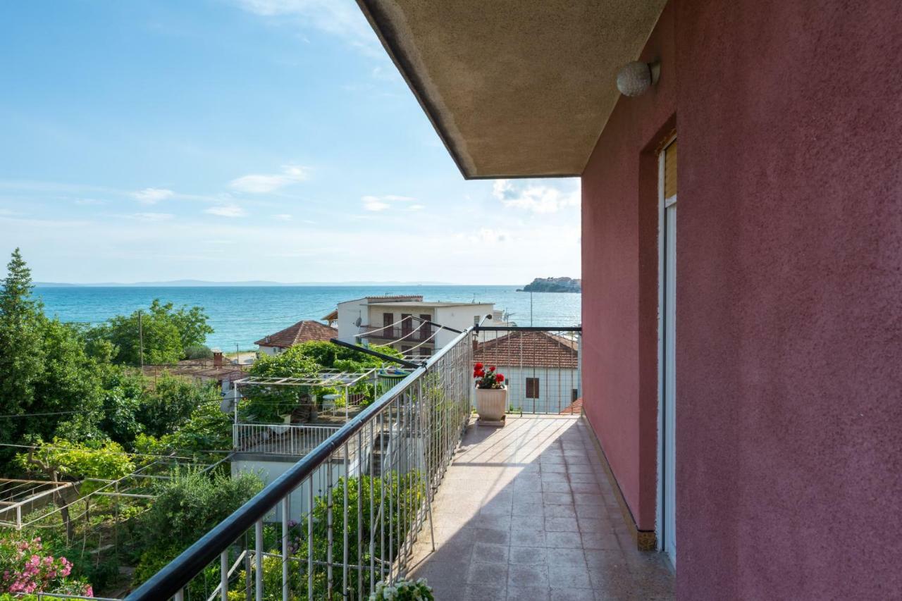 Apartments Pericic Podstrana Luaran gambar
