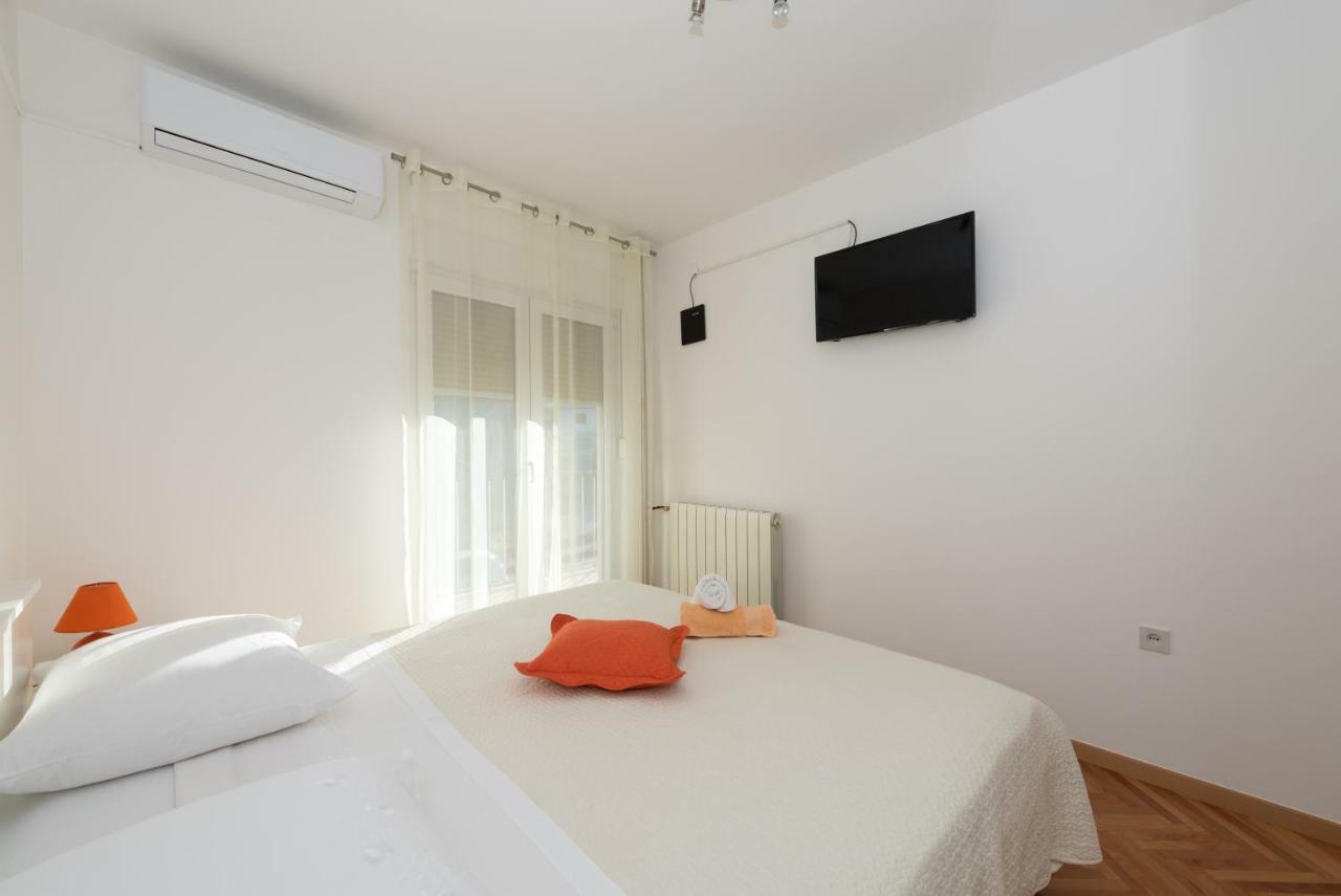Apartments Pericic Podstrana Luaran gambar